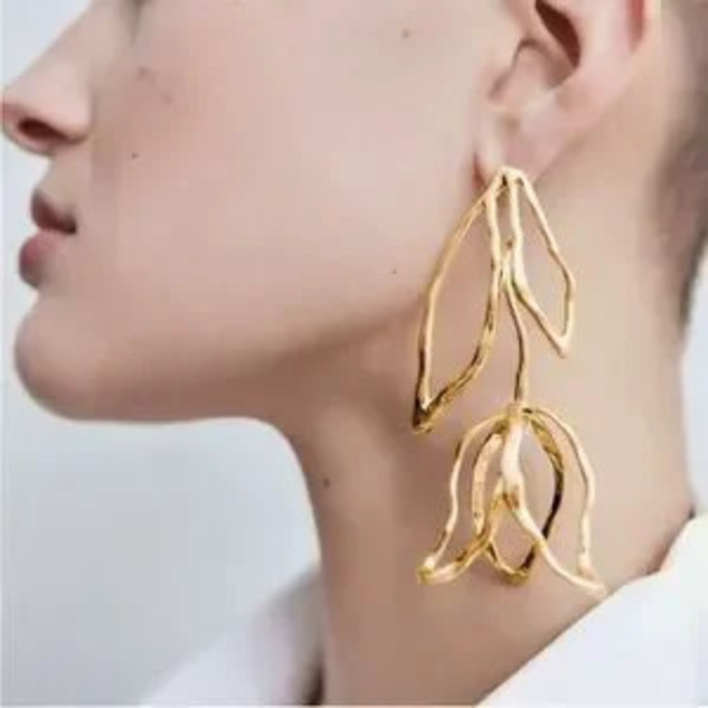 Modern Heirloom Gold Drop Earrings